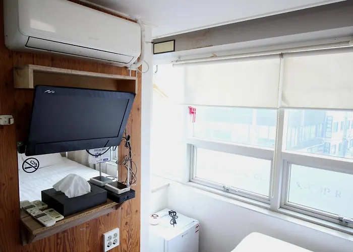 Kpop Hotel 2*